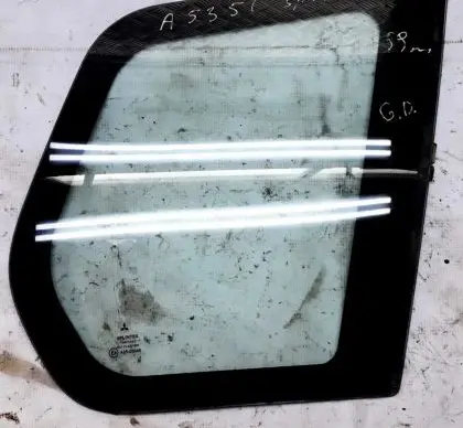 Mitsubishi Space Star Rear side window