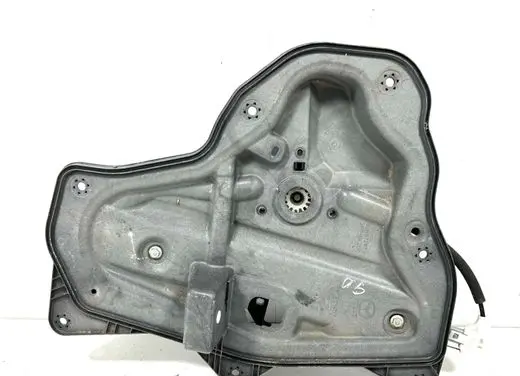 Mazda 3 II Rear window lifting mechanism without motor BHN97297X K4057