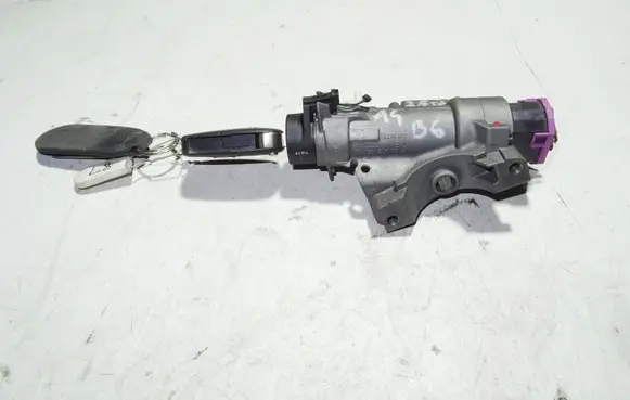Audi A4 S4 B6 8E 8H Ignition lock 4B0905851C