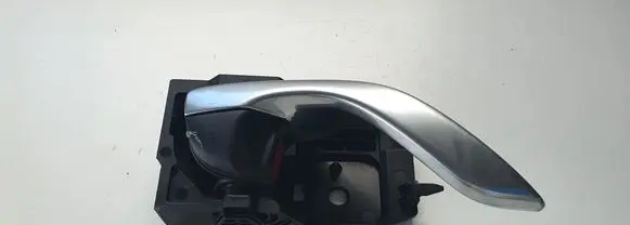 Mazda 3 II Front door interior handle