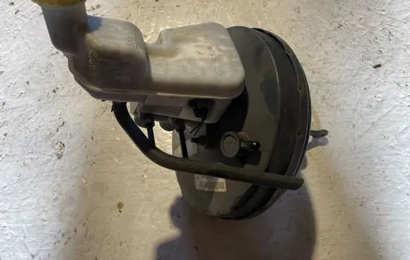 Dodge Caliber Brake booster p05105151AE