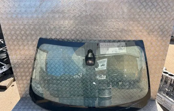 BMW X6 F16 Front windscreen/windshield window E443R011597