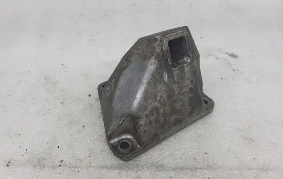BMW 5 F10 F11 Engine mounting bracket 6795958 73681310 6781242