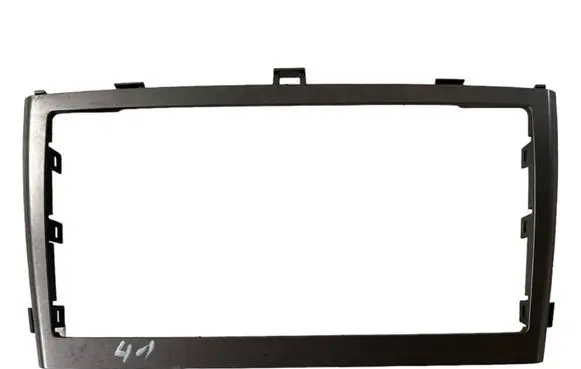 Toyota Avensis T270 Radio/GPS head unit trim 5540505240