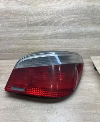BMW 5 E60 E61 Rear/tail lights 6910768 2VP008679