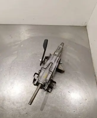 Steering wheel axle set