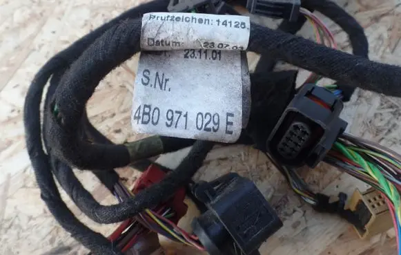 Audi A6 S6 C5 4B Front door wiring loom 4B0971029E 4B0971029B