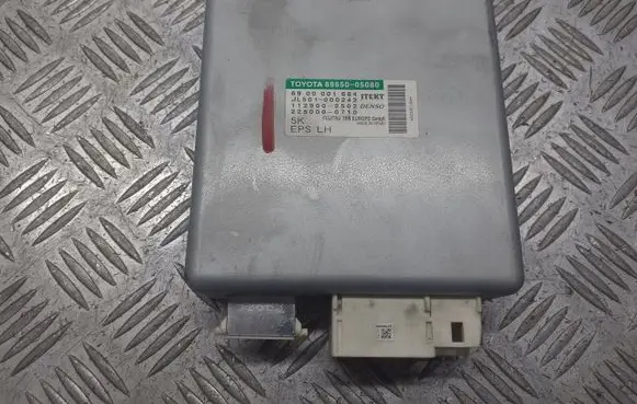 Toyota Avensis T270 Power steering control unit/module 89650-05080