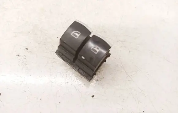 Volkswagen Golf VI Front door window switch trim 