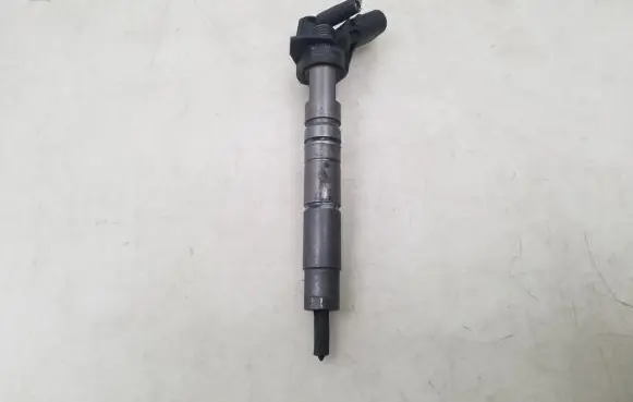 Fuel injector