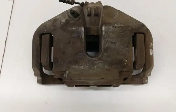 BMW 7 F01 F02 F03 F04 Front brake caliper
