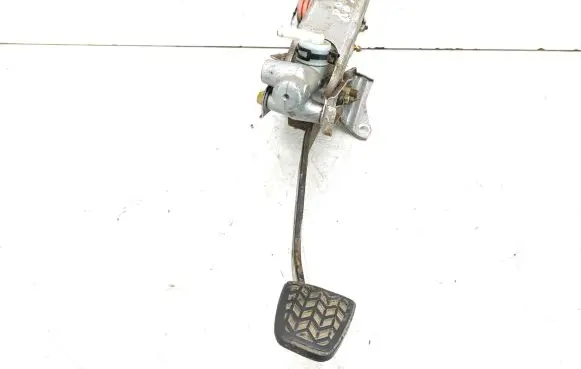 Clutch pedal