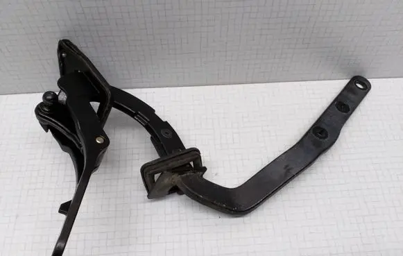 Volvo V70 Tailgate/trunk/boot hinge 8643158