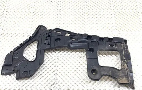 Audi Q8 Rear bumper mounting bracket 4M8807454A