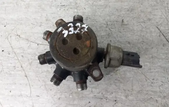 Ford Focus Fuel distributor 4M5Q9D280DA