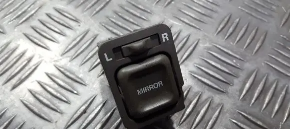 Honda Civic Wing mirror switch 1834982
