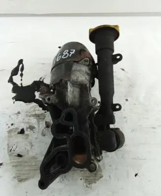 Opel Combo C Oil filter mounting bracket 55210687