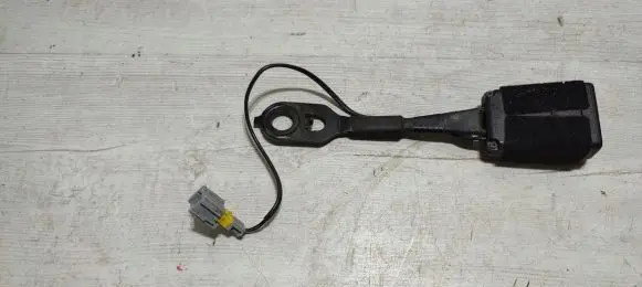 Peugeot 2008 I Front seatbelt buckle 622721100A
