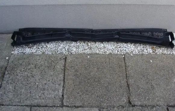Opel Combo E Wiper trim 9816567880