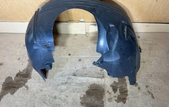 Ford Focus Front wheel arch liner splash guards 2M5116114