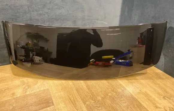 Tailgate/trunk spoiler