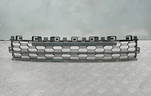 Skoda Octavia Mk4 Front bumper lower grill 5E3853677