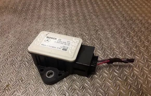 Mercedes-Benz E C207 W207 Yaw turn rate sensor 0055422618 A0055422618