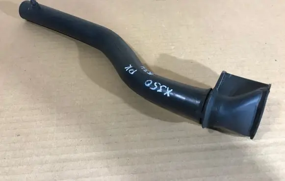 Jaguar XJ X350 Water drain line hose 2W93F02803AB