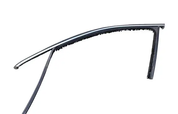 Volkswagen PASSAT B8 Front door glass trim molding TAB008947AB 3G0837431AA