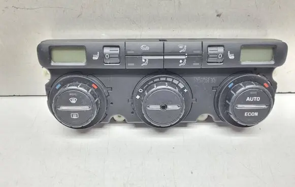 Skoda Octavia Mk2 (1Z) Climate control unit 74641441