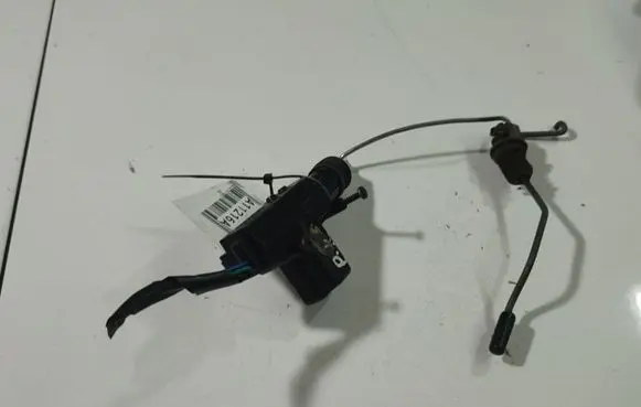 Volkswagen Polo IV 9N3 Central locking motor 
