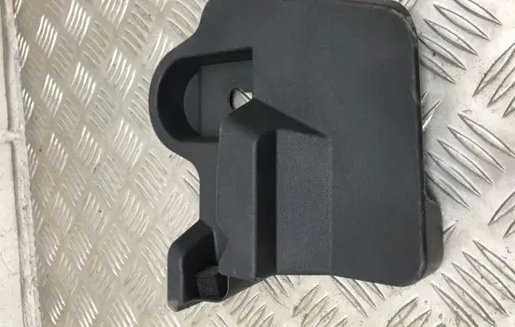 Toyota Auris E180 Other trunk/boot trim element 6474102010