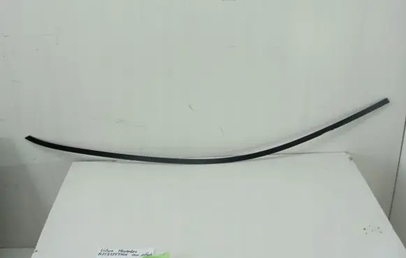Mercedes-Benz C W203 Trim molding A2537255401