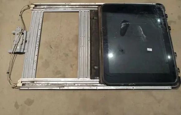 Nissan X-Trail T30 Sunroof set 
