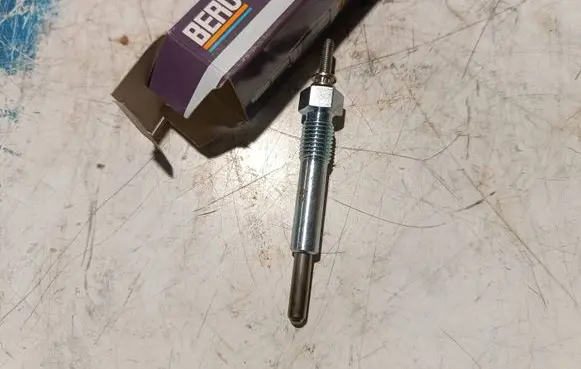 BMW 3 E92 E93 Glow plug 0100226209