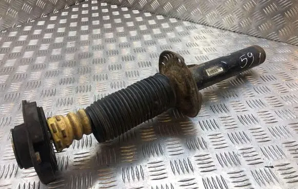 Volkswagen PASSAT B6 Front shock absorber/damper