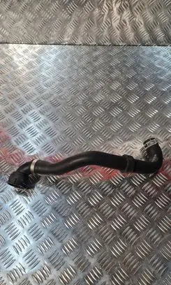 Volvo XC90 Engine coolant pipe/hose 31474845