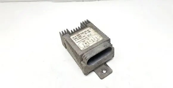 Mercedes-Benz Vaneo W414 Coolant fan relay A0255453332 898941000