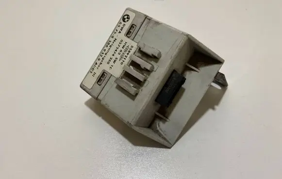 BMW 3 E46 Yaw turn rate sensor 8386932 55892110