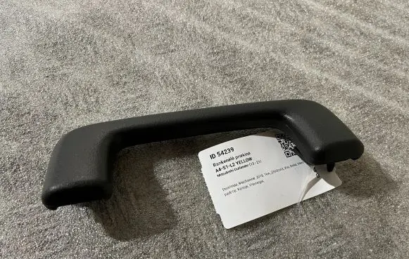 Mitsubishi Outlander Front interior roof grab handle