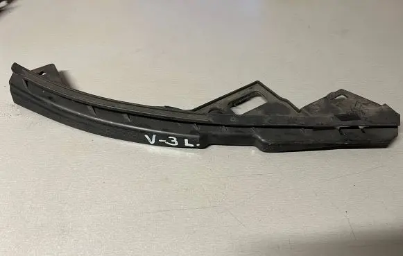 Volvo V50 Headlight/headlamp mounting bracket 30744957