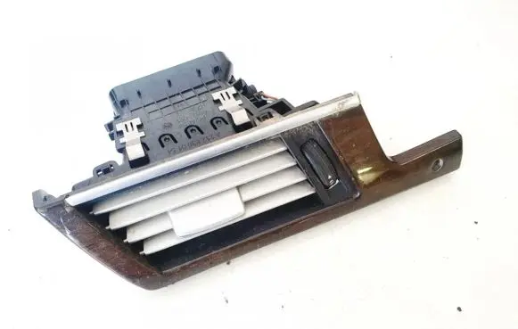 Dash center air vent grill
