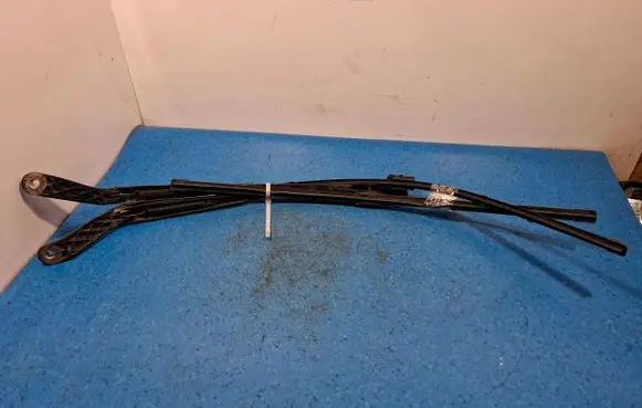 Volkswagen Sharan Front wiper blade arm 7M3955410