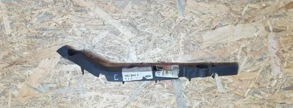 Ford Focus C-MAX Front bumper mounting bracket 3M51R17D958AG