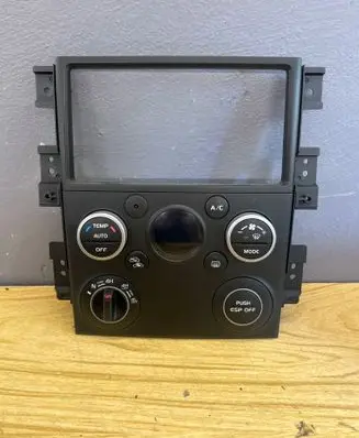 Suzuki Grand Vitara II Climate control unit 3952079K30CAT 3951076K0 CJB502A019C