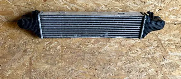 Mercedes-Benz C W204 Intercooler radiator A2045000200