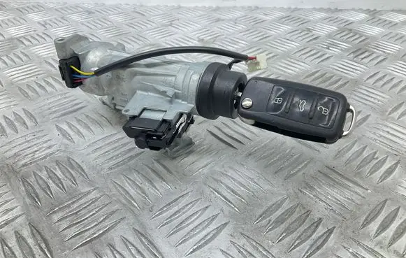 Volkswagen Scirocco Ignition lock 1K0905865A 5K0837202AD