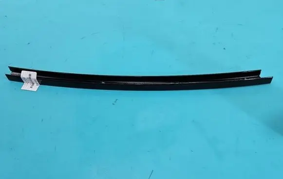 Rear door trim (molding)