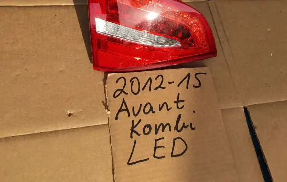 Audi A4 S4 B8 8K Tailgate rear/tail lights 8K9945093E