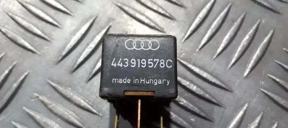 Audi A4 S4 B5 8D Other relay 443919578c 899519